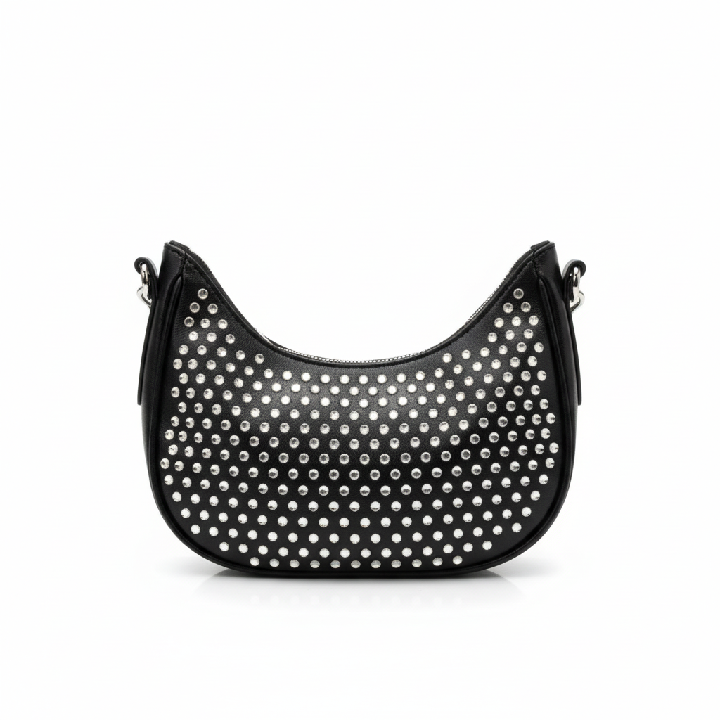 Bolso de hombro negro con tachuelas